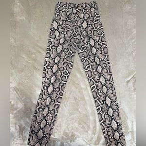 Zara US 8 Crocodile print